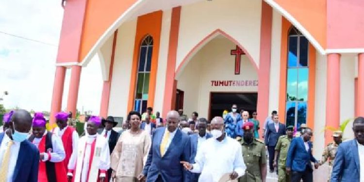 President Museveni Challenges Communities on High-Consistent Agricultural Production