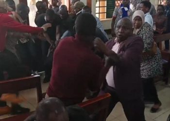 Scuffle in Nakawa Court as Besigye Returns