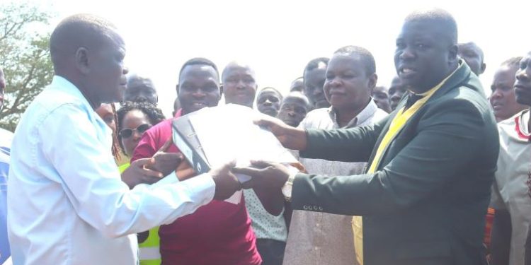 Amuru Hands Over UGX 2bn Road Construction Project to Contractor