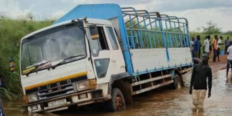 Breakdown of Equipment Hindering Road Rehabilitation in Omoro