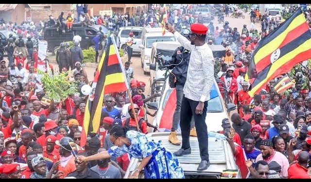 Bobi Wine Breaks News of NUP Radio Launch to Enthusiastic Crowd in Mpigi-Here’s How Foot Soldiers Reacted