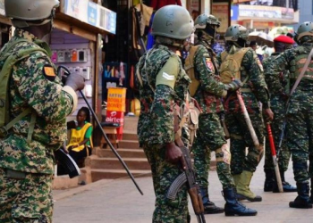 Military, Police Seal off City Arcades, Targeting Stolen Phone Hubs
