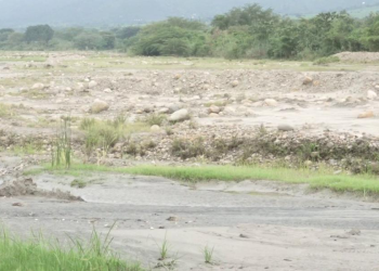 Kasese Sand Miners, Drivers Protest NEMA Crack Down