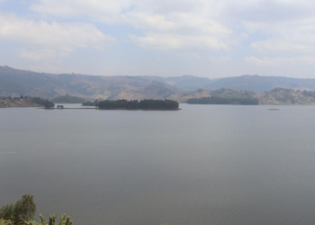 Specialists Investigate Discoloration Of Lake Bunyonyi