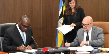 Uganda, US Sign 1.7 Billion Dollar Health Cooperation Agreement