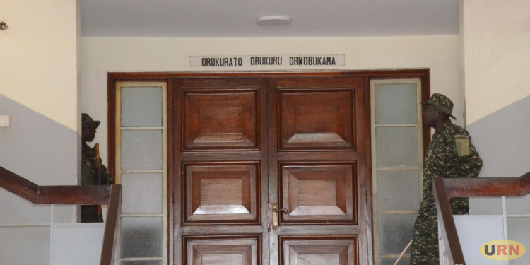 Security Blocks Tooro Rukurato Sitting
