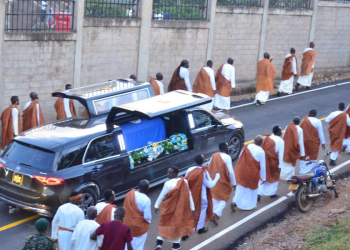 Omukama Oyo’s Body Arrives at Karuzika Palace